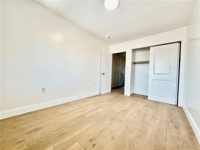 Photo - 1807 Shore Pkwy Unit 3