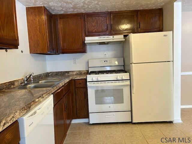 Photo - 545 Goucher St