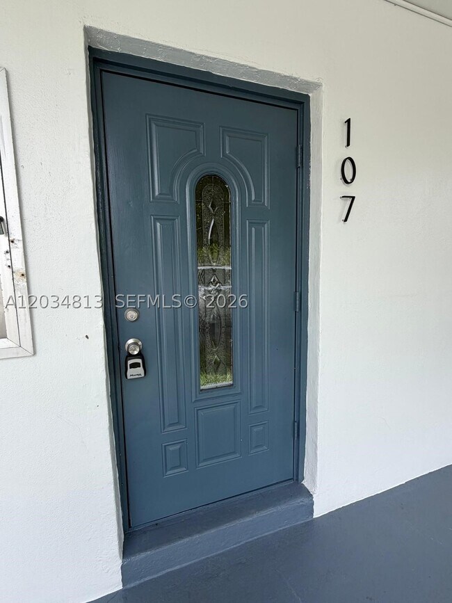 Building Photo - 107 Waterway Dr S Unit 107