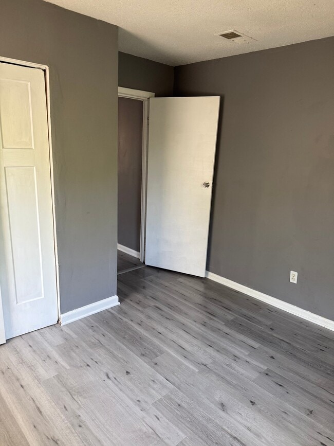 Photo - 3394 Pine Ridge Ln Unidad 1530 Hamilton st