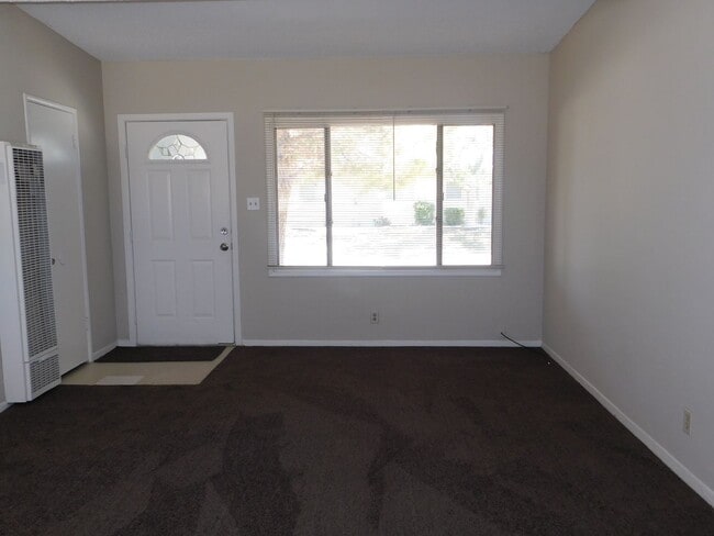 Photo - 4BD/2BA In La Mirage. Large Backyard!