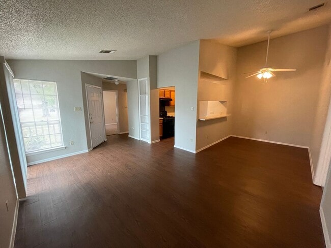 Photo - 513 Sierra Cove Unidad 1