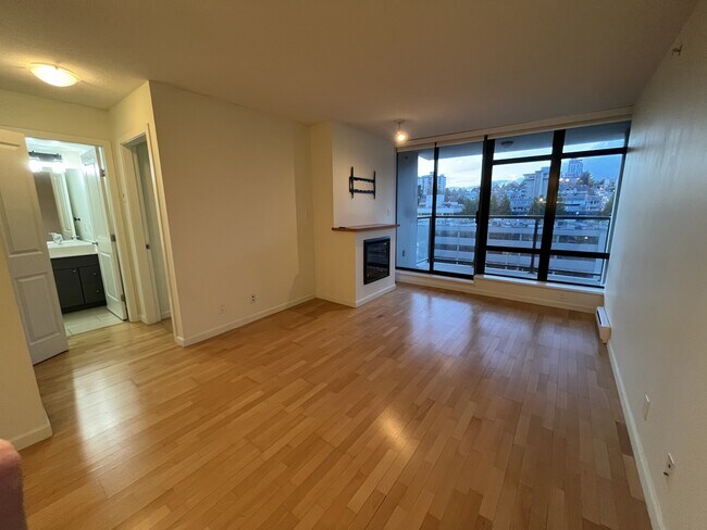 Photo - 610 Victoria St