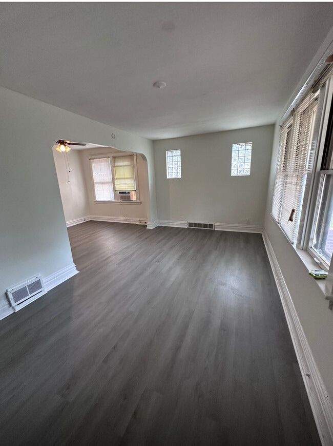 Photo - 4914 Alcott Ave