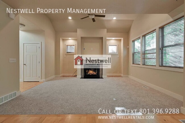 Photo - 1327 Urbandale Ln