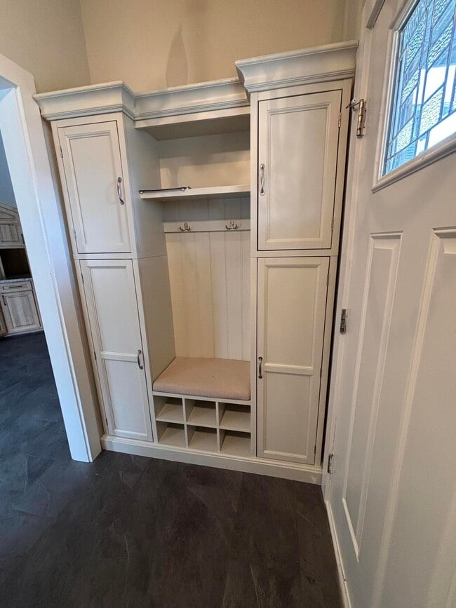 Photo - 118 S Evans St