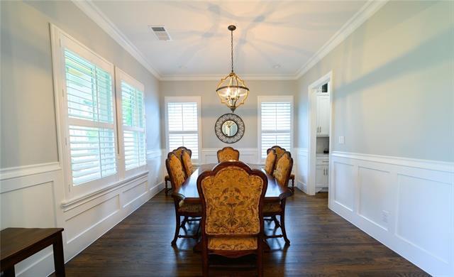 Photo - 6030 Belmont Ave