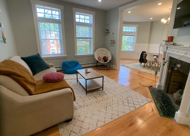 Photo - 11 Strathmore Rd Condo Unit 3