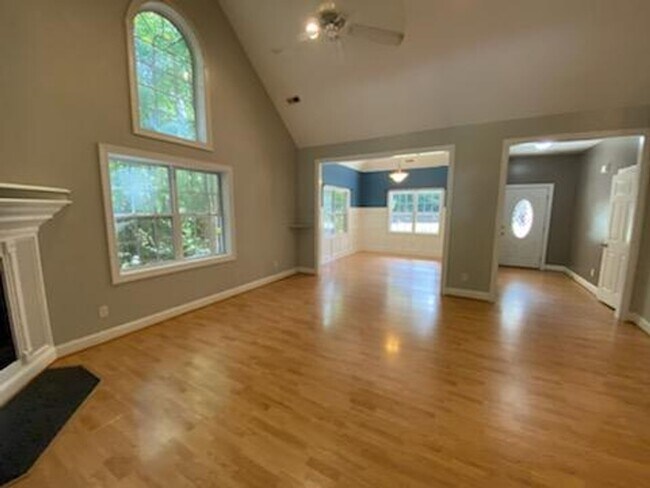 Photo - 3 Bedroom, 2 bath home in North Shore Comm...