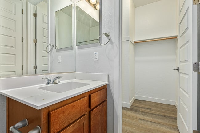 Photo - 4236 N 27th St Unit 38