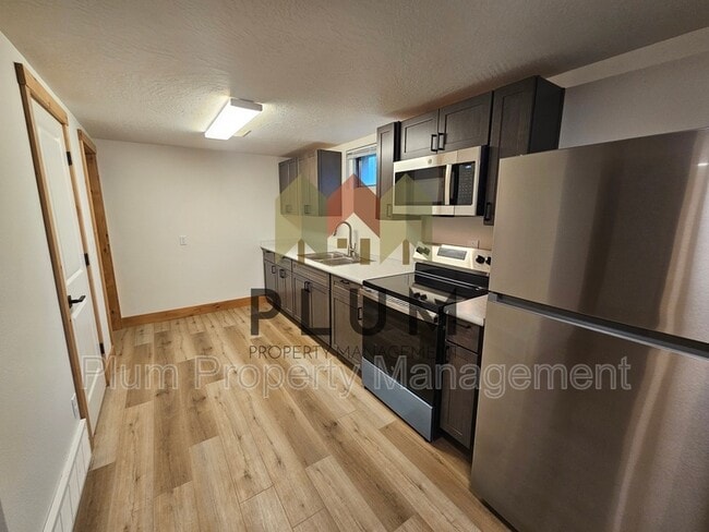 Photo - 1909 S 14th St W