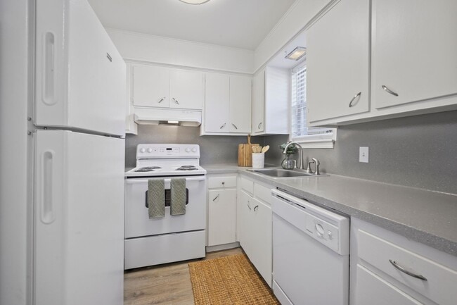Photo - Beautiful 2 Bedroom Downstairs Available NOW! Unit 70