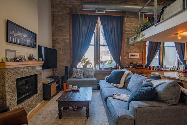 Photo - 525 N Halsted St Unit 207
