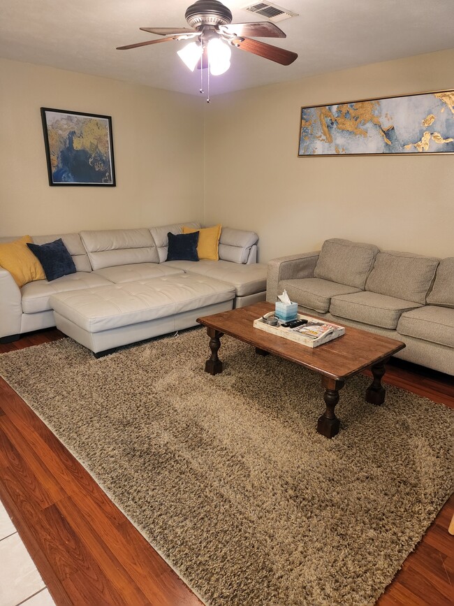 Photo - 402 Ulman Ave