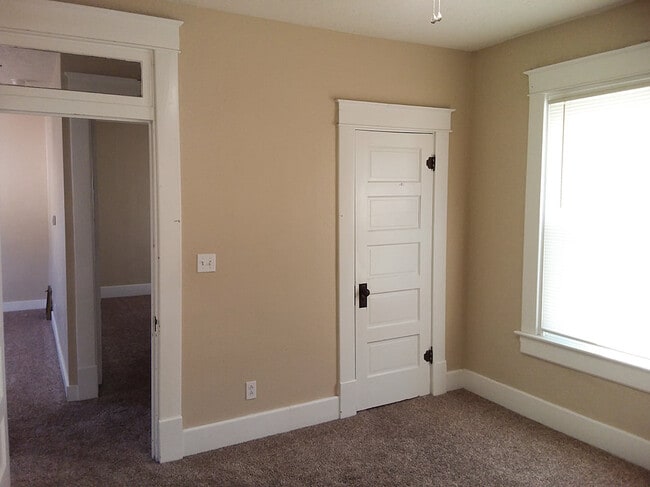 Photo - 317 E Coal St