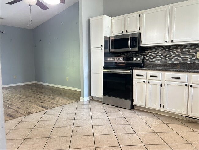 Photo - 457 Channing Way
