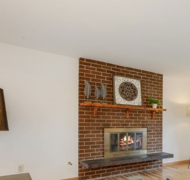 Photo - Beautifully Updated 4BR Split-Level Home i...