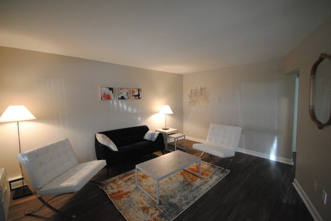 Photo - 727 E Kingsley St