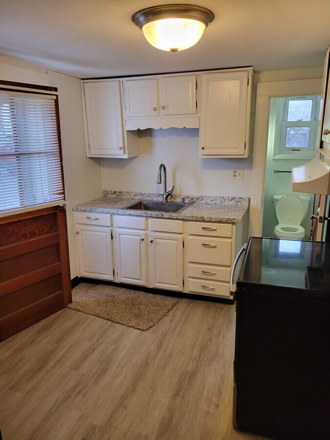 Photo - 148 Maple St Unit 2