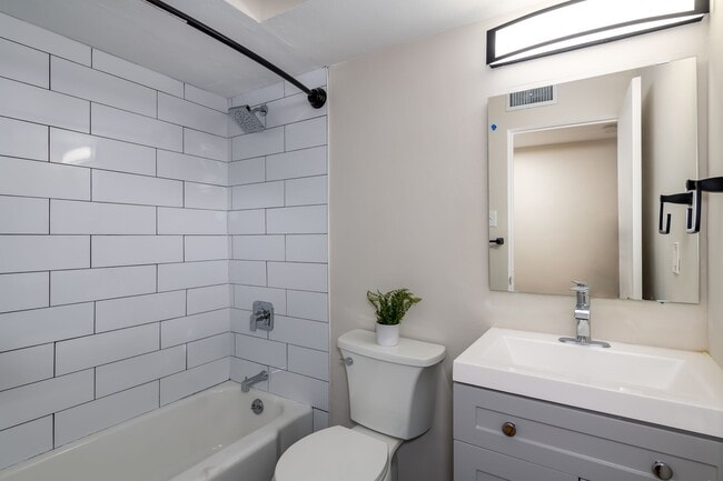 Lindenwood Heights Apartments