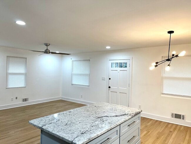 Photo - ? Newly Renovated 3BR/2BA in Atlanta 30310 – Move-In Ready!