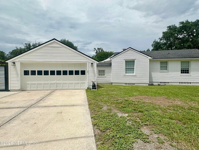 Photo - 5951 Clifton Ave
