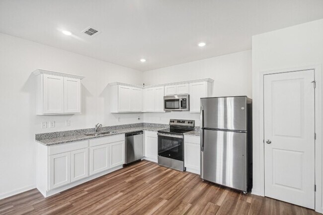 Fantastic 3bd/2.5ba home! Coming soon!