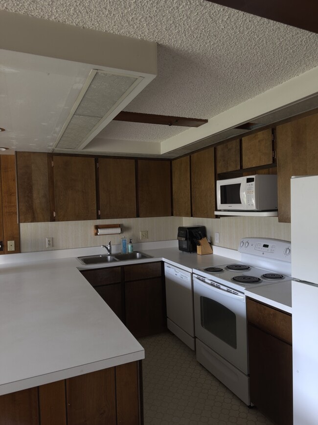 301 Iberian Way Unit 115