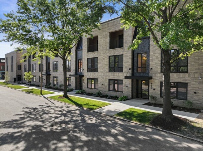 4320 Vista Ave Unit 4320 1B