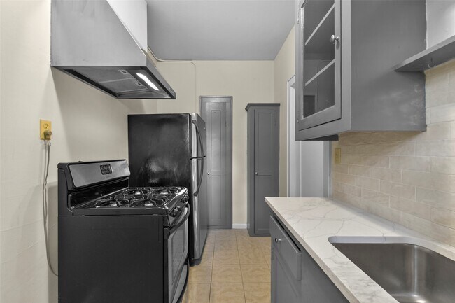 Photo - 436 Westmoreland St