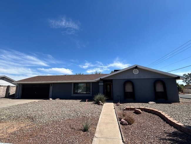Building Photo - 1443 W Morrow Dr