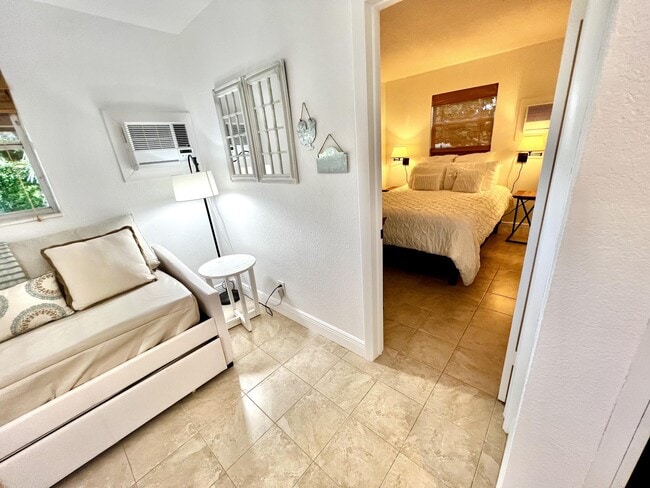 Photo - 437 W Rambling Dr