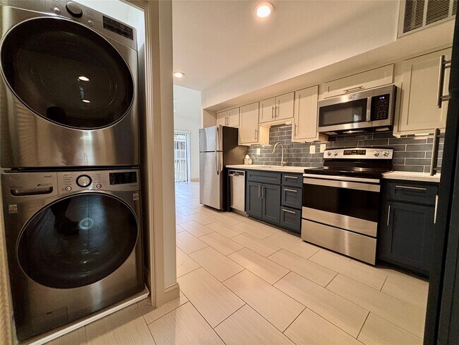Photo - 12900 Walden Rd Unit 508E