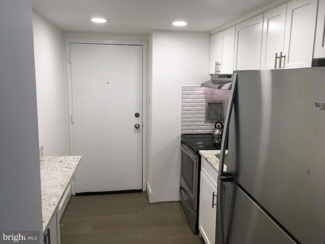 Photo - 1825 T St NW Unidad 303