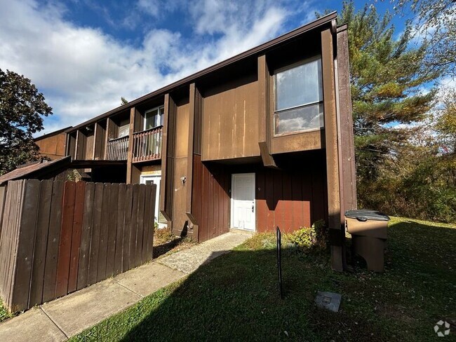 Building Photo - 9 Sycamore Ct Rental