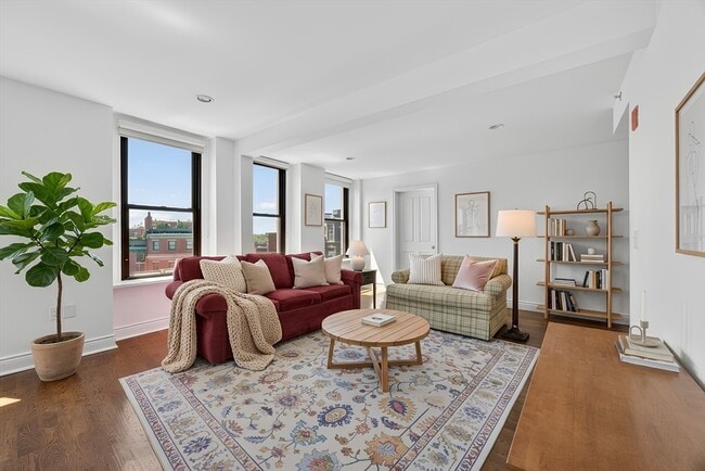 Building Photo - 4 Charlesgate E Unit 701