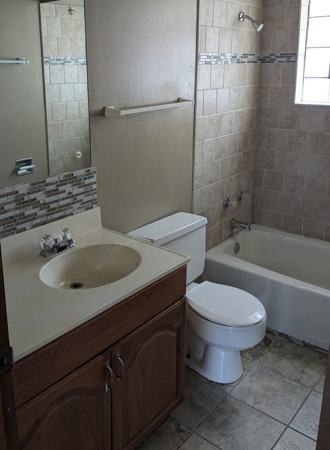 Photo - 11003 S Longwood Dr Apartment Unit 3-C