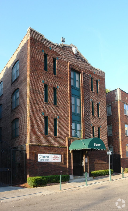 Photo - 2209 Jones St Apartments