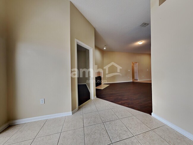 Photo - 81 Marisco Way