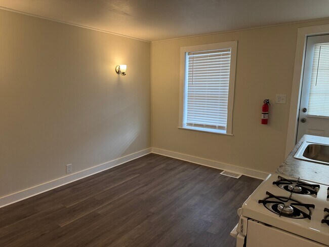 Photo - 187 West St Unit 12