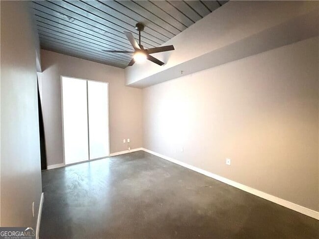 Photo - 620 Glen Iris Dr NE Unit 317