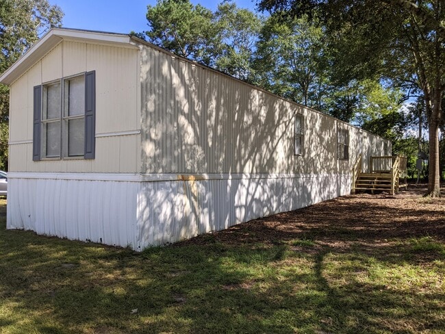 Photo - 415 Green Oak Rd
