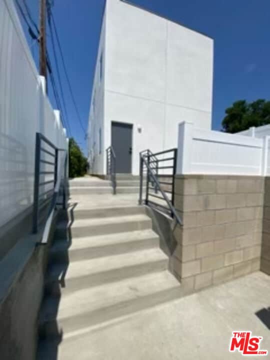 Photo - 10453 Etiwanda Ave