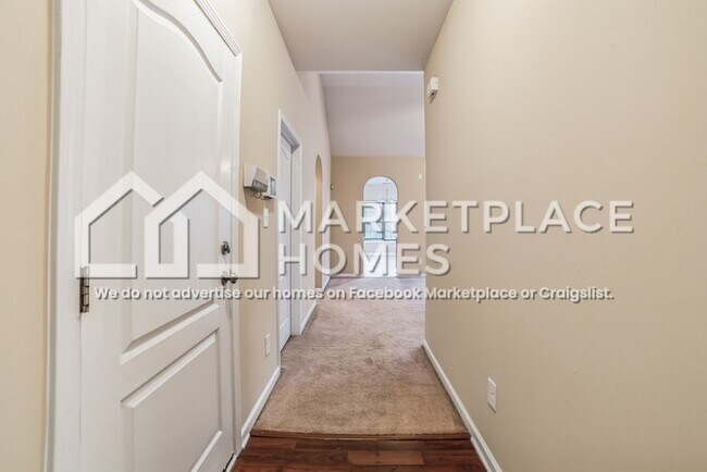 Photo - 405 Peppermint Dr