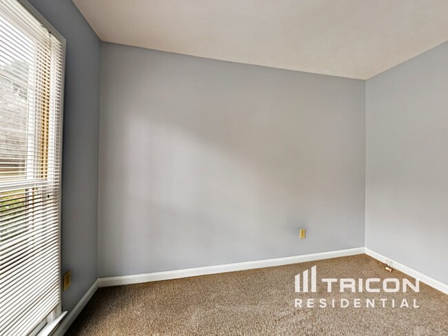 Photo - 5044 Rosemeade Ct