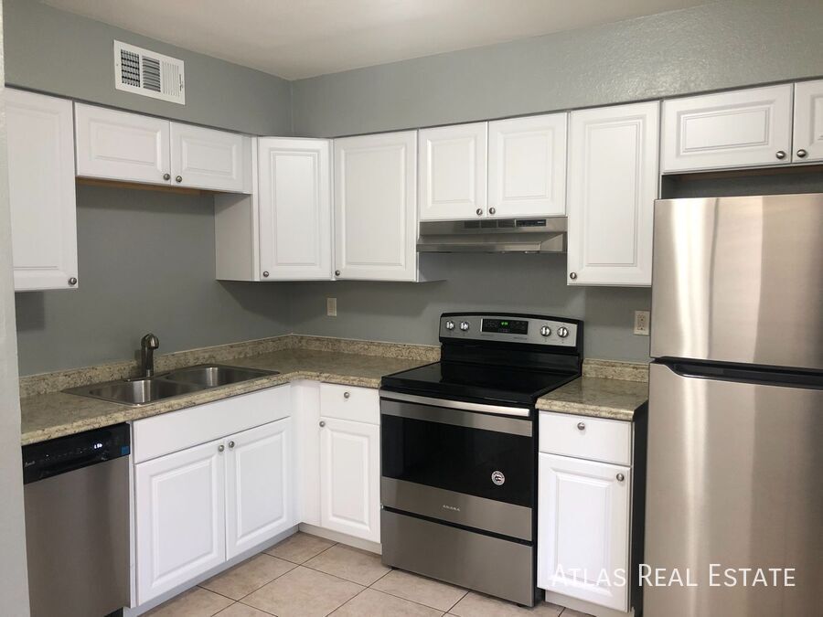 111 N Phyllis-201 - 111 N Phyllis-201