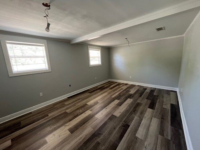 Photo - 932 Helios Ave