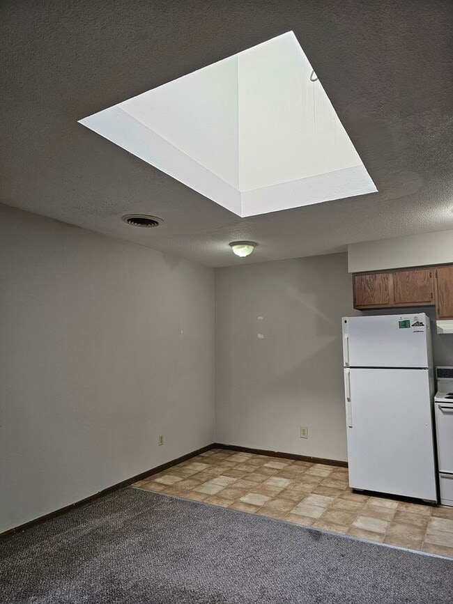 Photo - One Bedroom Apartment Downtown Unit 9