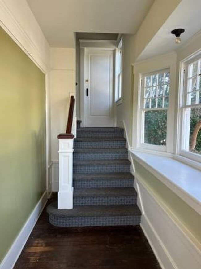 Photo - 2-3 Bedroom Apartment in Historic House