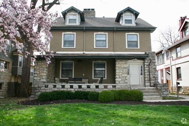 Building Photo - 4314 Warwick Blvd Rental